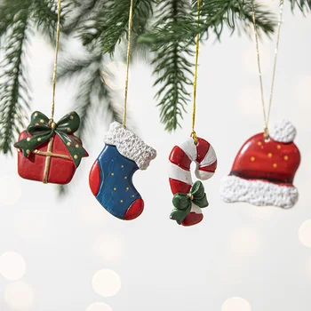 Ziemassvētku rotājumi krāsains sveķu dāvanu nūjas dāvanu maisu tapsējuma Ziemassvētku eglīte kulons paketes vienošanās 4pieces